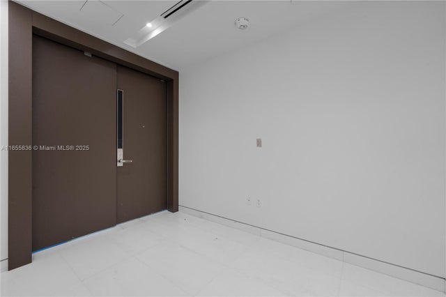 4 of 66 - 300 Biscayne Blvd Way 2702, Miami, FL