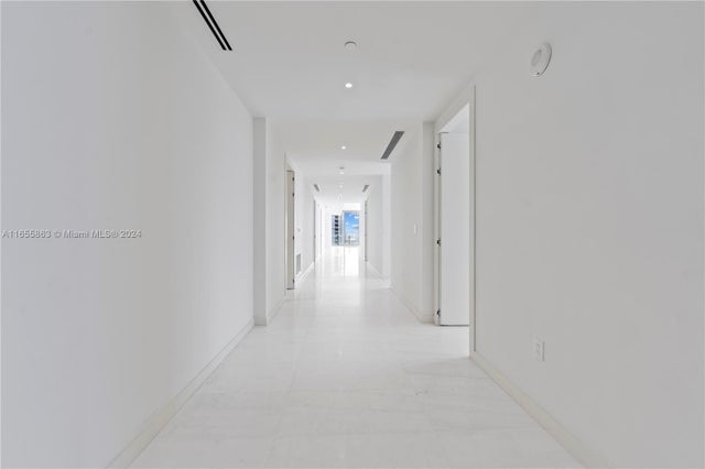 2 of 42 - 300 Biscayne Blvd Way 3201, Miami, FL
