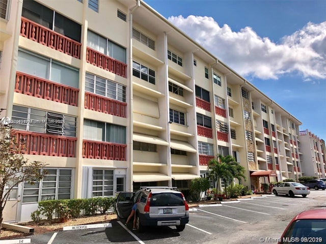1 of 20 - 215 Se 3rd Ave 407b, Hallandale Beach, FL