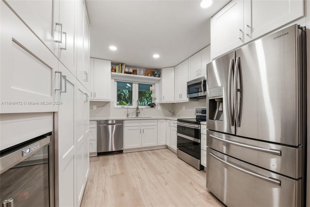 4 of 13 - 6612 San Vicente St, Coral Gables, FL