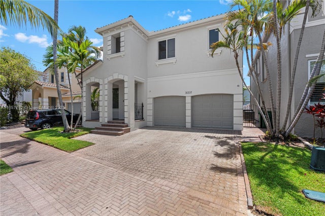 1 of 45 - 21227 Ne 31st Pl, Aventura, FL