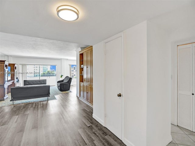 3 of 30 - 1075 92nd St 504, Bay Harbor Islands, FL