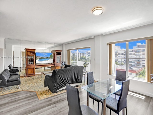 5 of 30 - 1075 92nd St 504, Bay Harbor Islands, FL