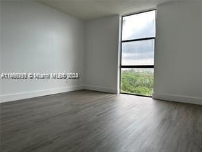 5 of 13 - 13499 Biscayne Blvd 801, North Miami, FL
