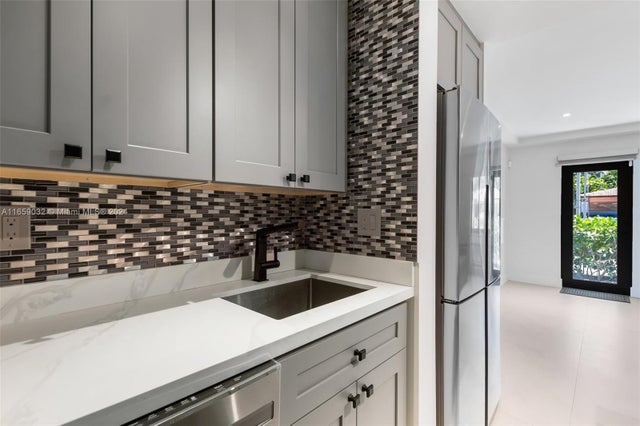 5 of 18 - 321 Wilson St 101a, Hollywood, FL