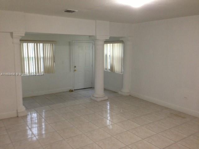 4 of 5 - 530 Nw 53rd St, Miami, FL