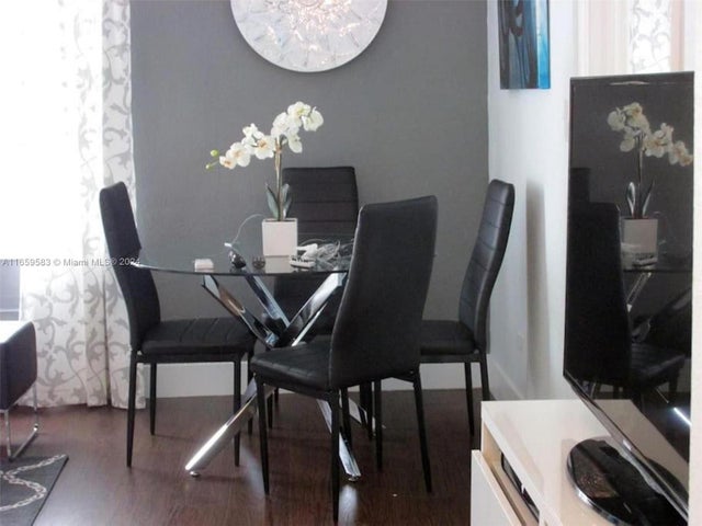 3 of 20 - 3030 Collins Ave 3e, Miami Beach, FL