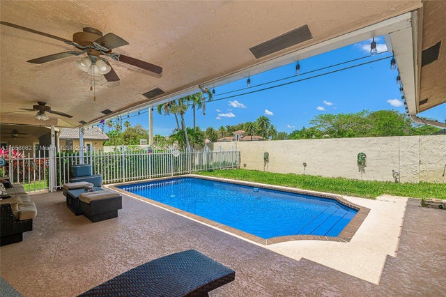 4 of 33 - 7105 Nw 45th St, Coral Springs, FL