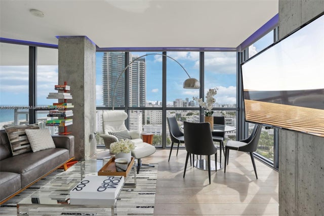 4 of 42 - 2201 Collins Ave 1201, Miami Beach, FL