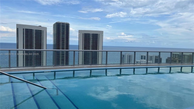 2602 E Hallandale Beach Blvd R405, Hallandale Beach