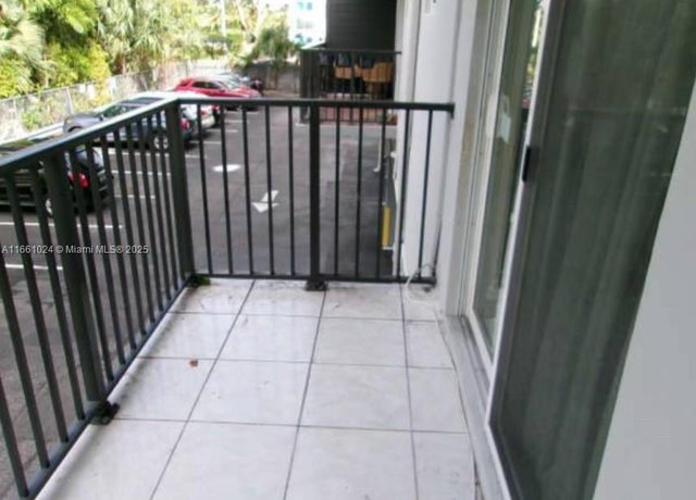 4 of 5 - 900 Sw 84th Ave 207a, Miami, FL