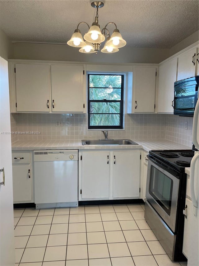 3 of 21 - 9235 Sw 8th St 406, Boca Raton, FL