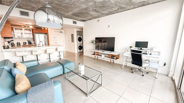 3 of 36 - 3250 Ne 1st Ave 1110, Miami, FL