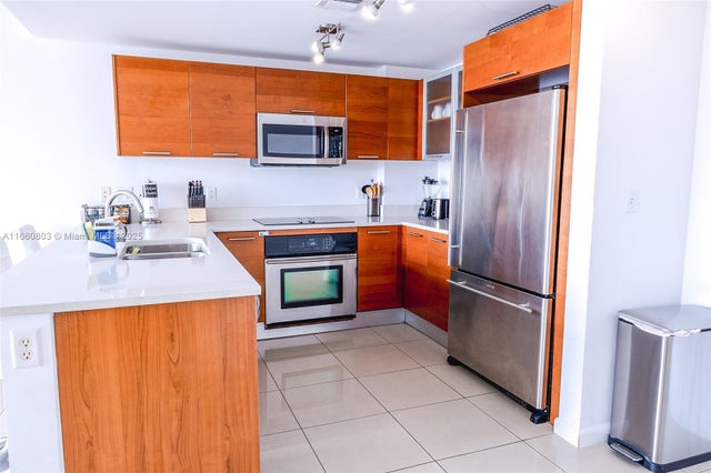 4 of 27 - 3250 Ne 1st Ave 1110, Miami, FL