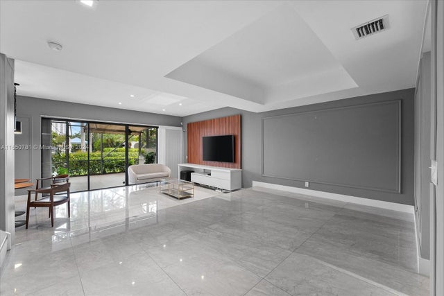 3 of 18 - 3602 Yacht Club Dr 405, Aventura, FL