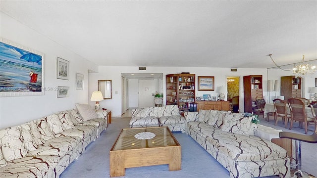 2 of 34 - 1800 Ne 114th St 1411, Miami, FL