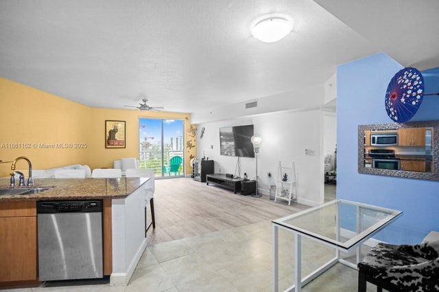 3 of 43 - 1830 Radius Dr 1024, Hollywood, FL