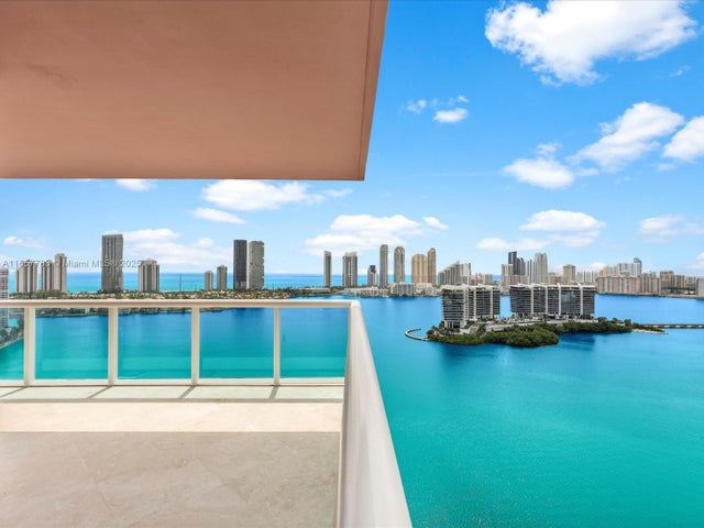 3 of 85 - 3370 Hidden Bay Dr 2900, Aventura, FL