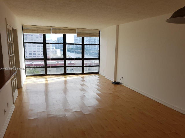 2 of 8 - 2017 S Ocean Dr 904, Hallandale Beach, FL