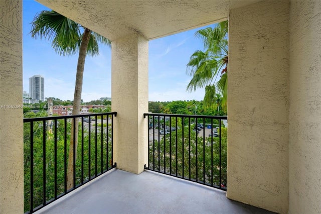 1 of 22 - 520 Se 5th Ave 1303, Fort Lauderdale, FL