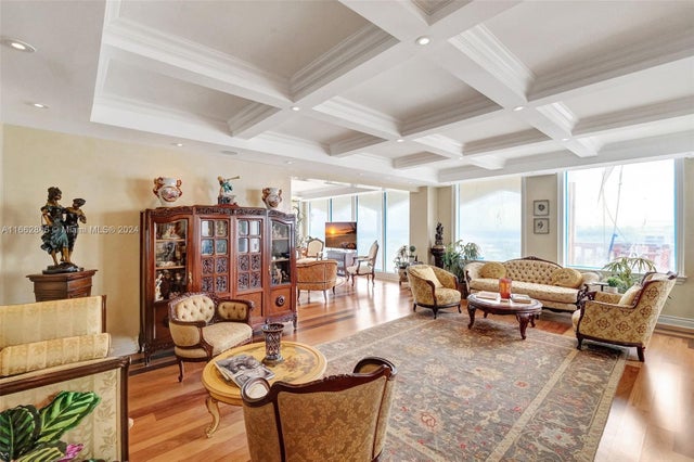 4 of 30 - 9801 Nw Collins Ave Ph8, Bal Harbour, FL