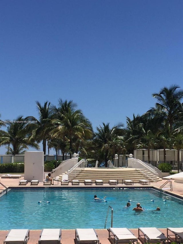 5 of 9 - 10275 Collins Ave 929, Bal Harbour, FL