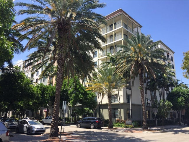 1 of 18 - 1919 Van Buren St 707a, Hollywood, FL