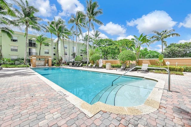 4 of 18 - 1919 Van Buren St 707a, Hollywood, FL