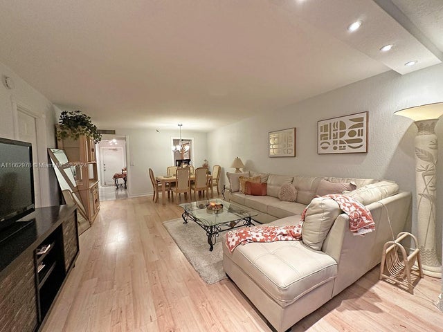 1 of 33 - 4550 Nw 18th Ave 706, Deerfield Beach, FL