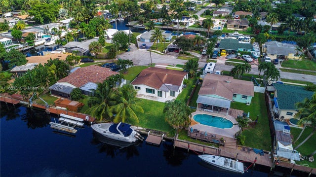 2 of 40 - 4461 Sw 34th Dr, Dania Beach, FL