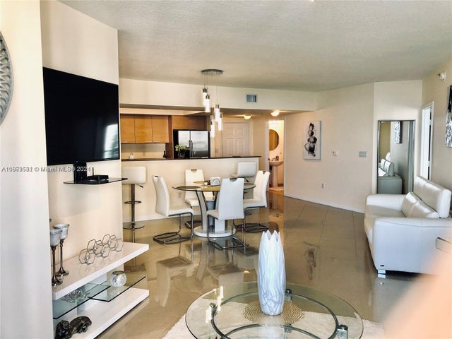 3 of 39 - 16699 Collins Ave 1705, Sunny Isles Beach, FL