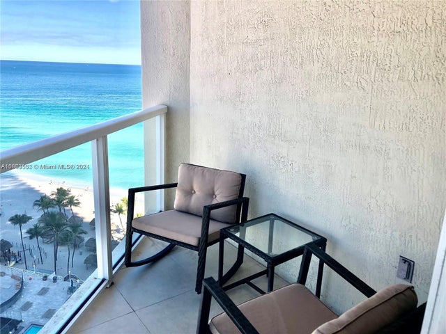 5 of 39 - 16699 Collins Ave 1705, Sunny Isles Beach, FL