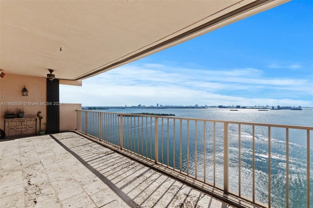 3 of 23 - 1800 Ne 114th St 2204, Miami, FL