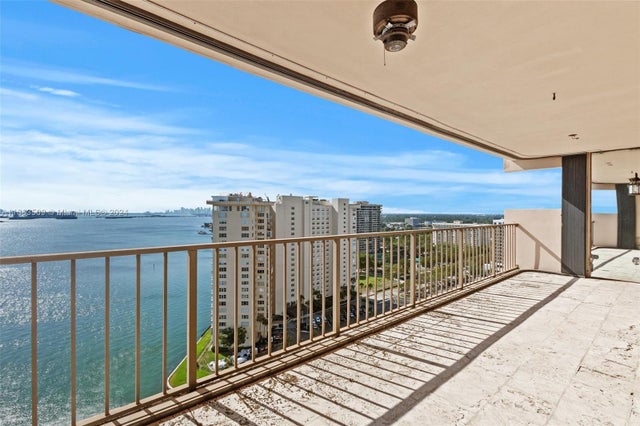 4 of 23 - 1800 Ne 114th St 2204, Miami, FL