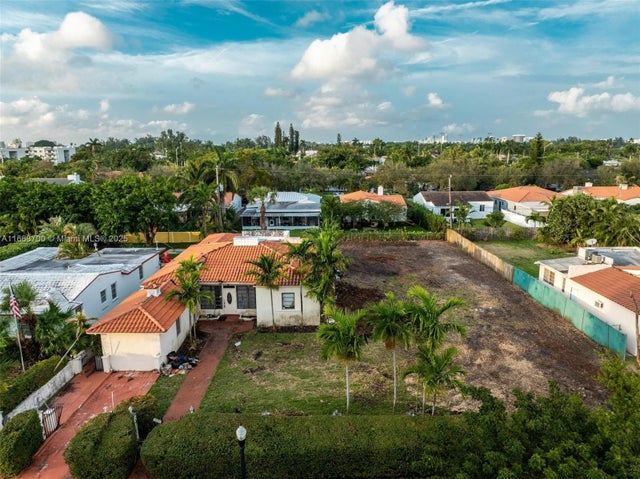 5 of 30 - 1785 Bay Dr, Miami Beach, FL