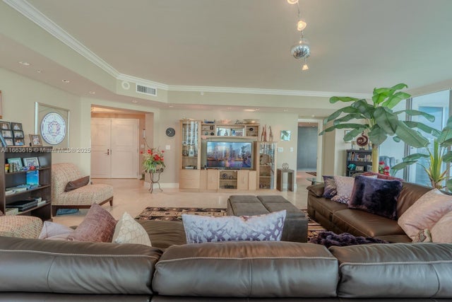 3 of 39 - 3535 S Ocean Dr 506, Hollywood, FL