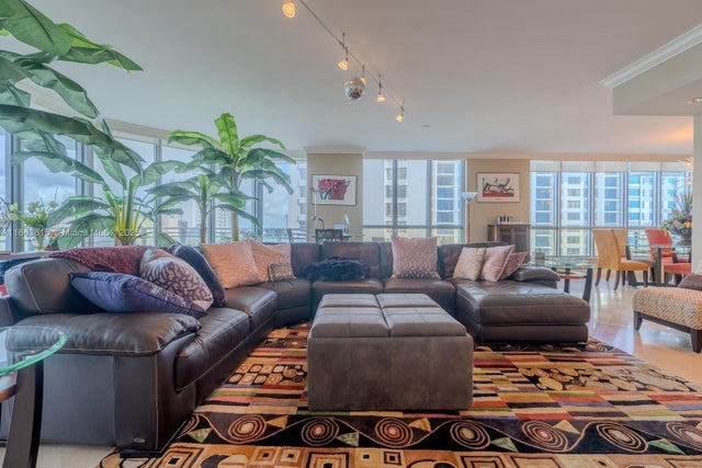 4 of 39 - 3535 S Ocean Dr 506, Hollywood, FL