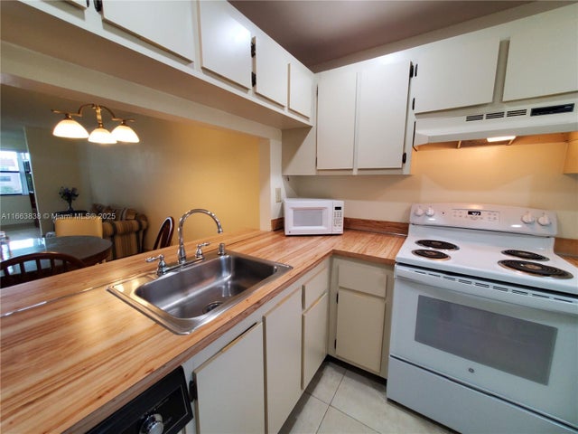 5 of 91 - 2941 N Nob Hill Rd 301, Sunrise, FL