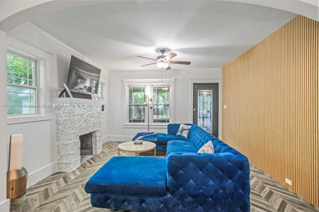 3 of 42 - 46 Ne 43rd St, Miami, FL