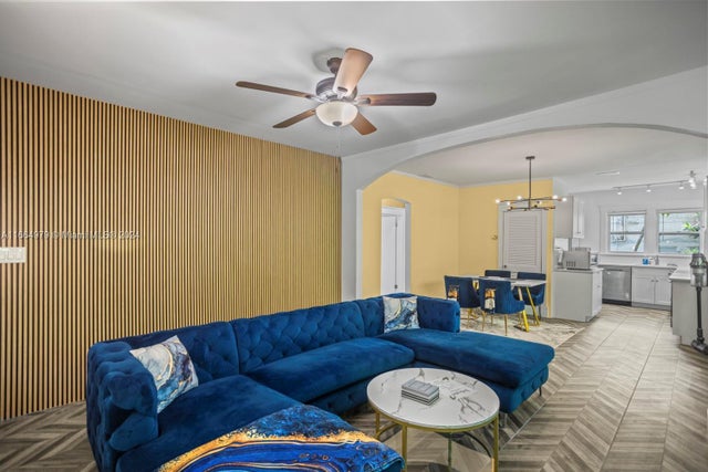 5 of 42 - 46 Ne 43rd St, Miami, FL