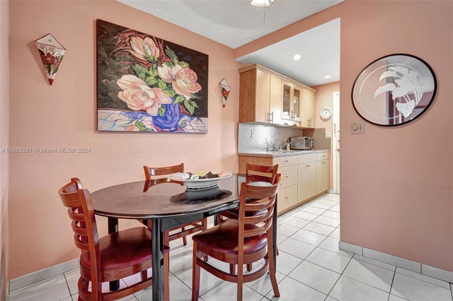 5 of 21 - 17090 Ne 14th Ave 209, North Miami Beach, FL