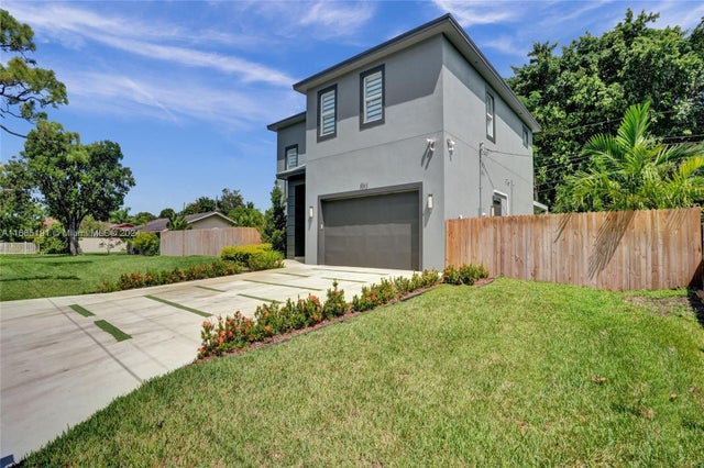 5 of 79 - 4593 Meadow Green Trl, Lake Worth, FL