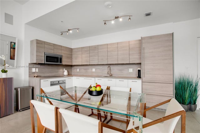 3 of 19 - 400 N Sunny Isles Blvd 116, Sunny Isles Beach, FL
