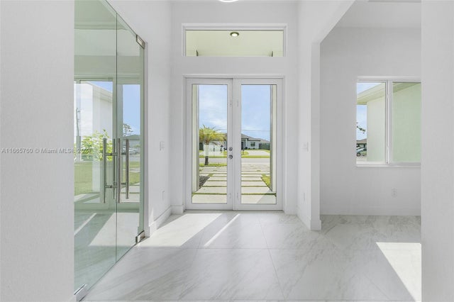 5 of 33 - 216 Chiquita Blvd, Cape Coral, FL