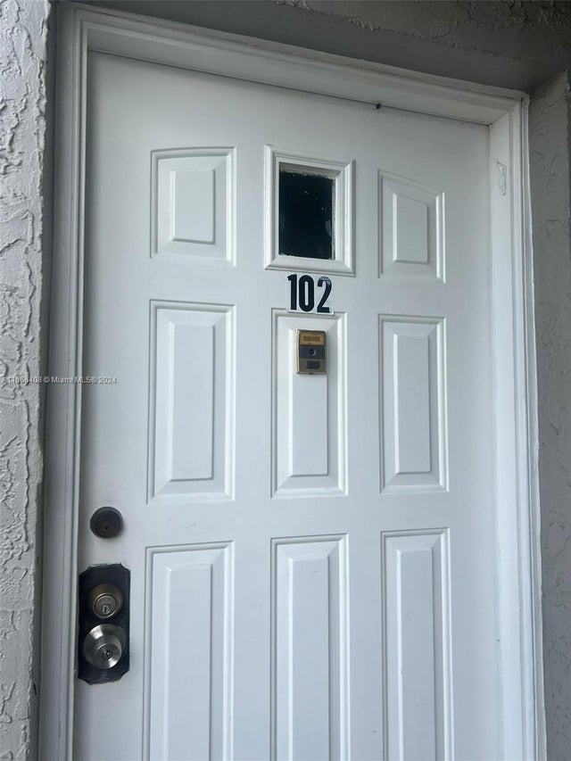 5 of 19 - 435 Ne 210th Cir Ter 102-23, Miami, FL