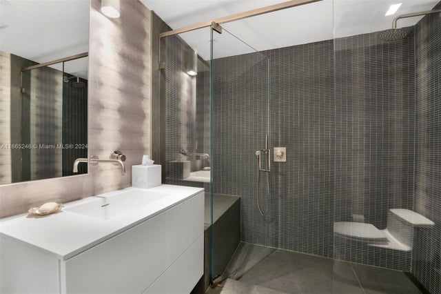 5 of 23 - 10 Venetian Way Ph 2/3, Miami Beach, FL