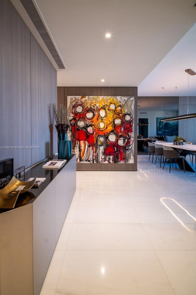 5 of 82 - 300 Biscayne Blvd Way 3403, Miami, FL