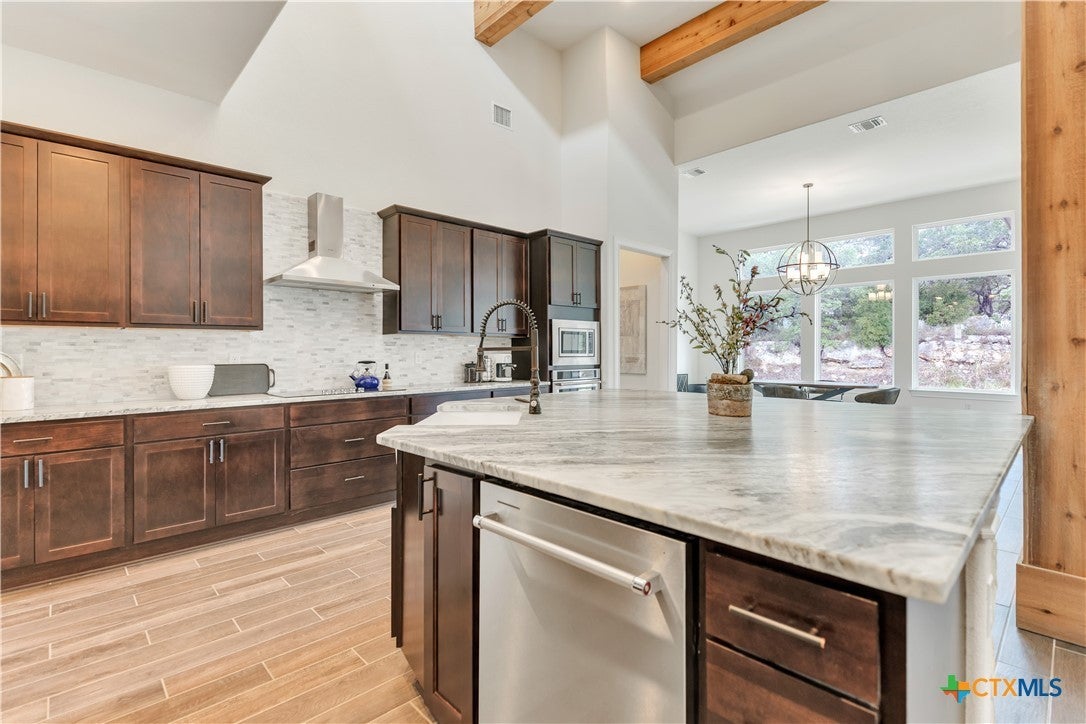 126 Riddle Road on Guadalupe River in Spring Branch MLS® 557325