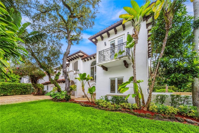 3 of 52 - 5770 La Luneta Ave, Miami, FL