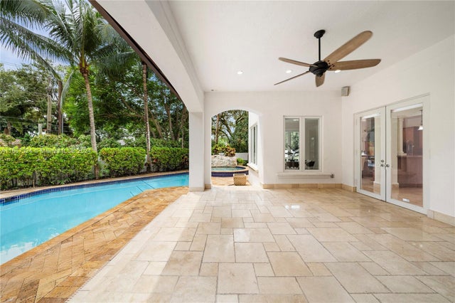 5 of 52 - 5770 La Luneta Ave, Miami, FL